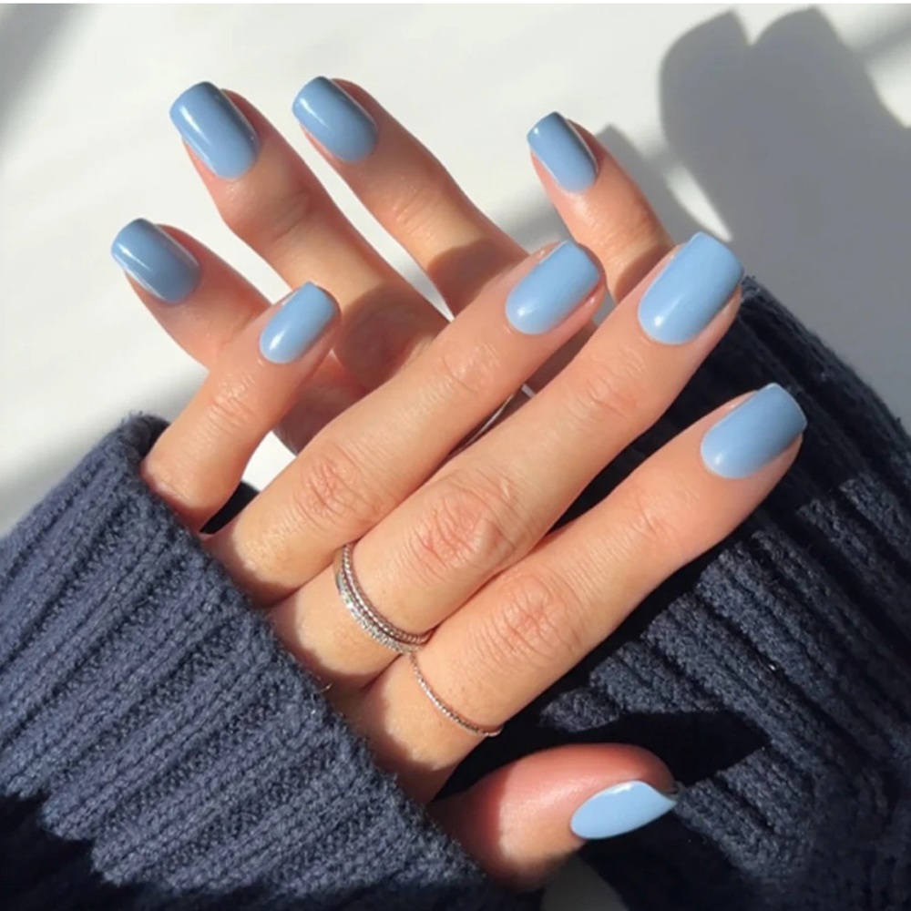 Glamnetic Cashmere Blue Press On Nails NWT